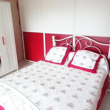 Le Cocher De La Reine - Dans Quartier Agreable, Bien Equipe ! Mae-7804