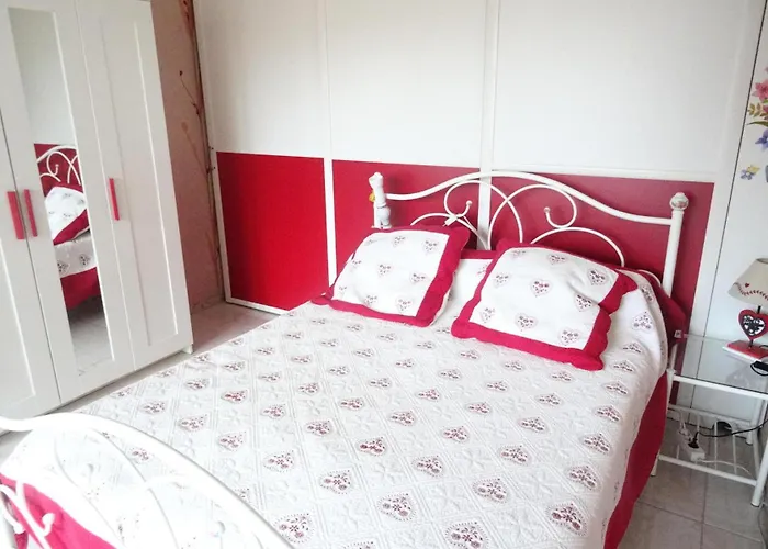 Le Cocher De La Reine - Dans Quartier Agreable, Bien Equipe ! Mae-7804