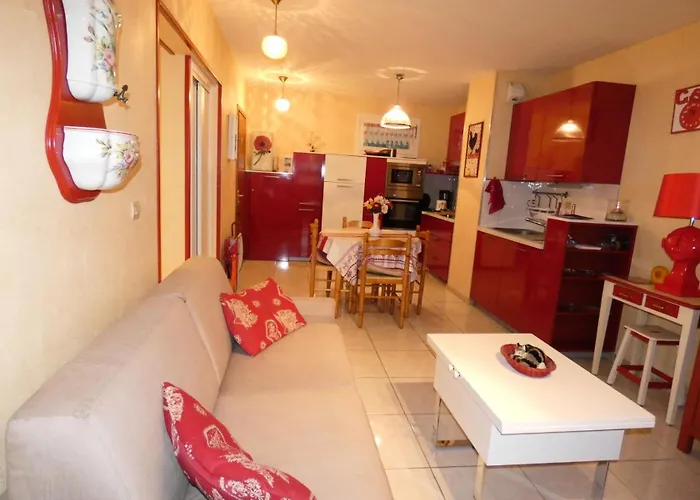 Apartment Le Cocher De La Reine - Dans Quartier Agreable, Bien Equipe ! Mae-7804 Aix-les-Bains